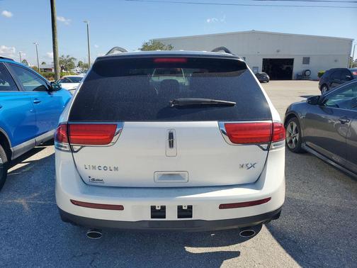 2012 Lincoln MKX Base