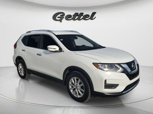 Glacier White 2017 Nissan Rogue SV