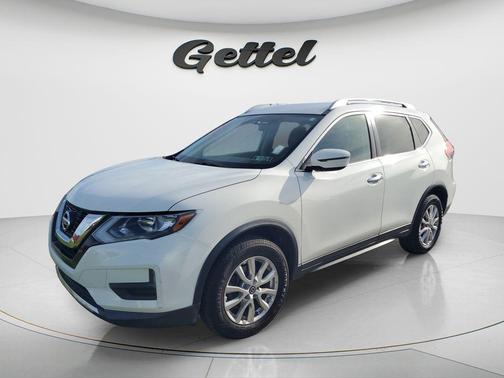 Glacier White 2017 Nissan Rogue SV