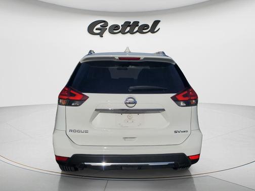 Glacier White 2017 Nissan Rogue SV