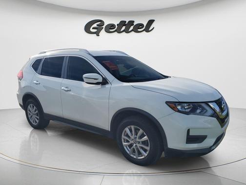 Glacier White 2017 Nissan Rogue SV