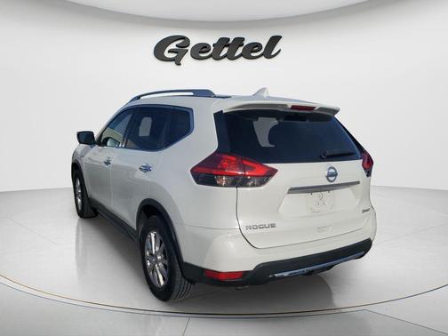 Glacier White 2017 Nissan Rogue SV