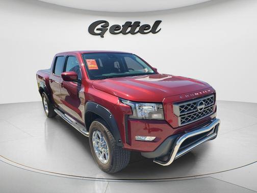 Cardinal Red Metallic Tricoat 2024 Nissan Frontier SV