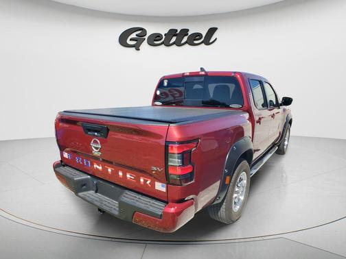 Cardinal Red Metallic Tricoat 2024 Nissan Frontier SV