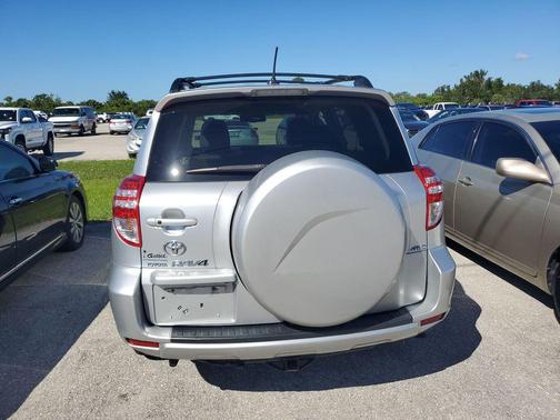2010 Toyota RAV4 Limited