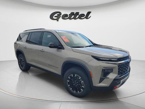 Sandstone Gray 2026 Chevrolet Traverse AWD Z71