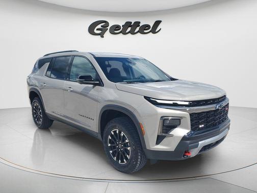 Sandstone Gray 2026 Chevrolet Traverse AWD Z71