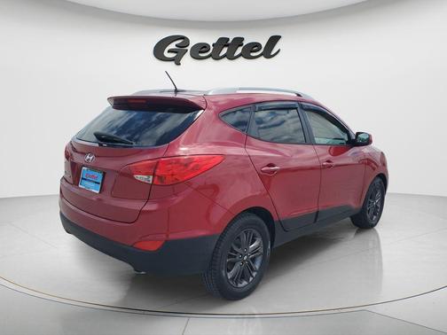 Garnet Red Mica 2015 Hyundai TUCSON SE