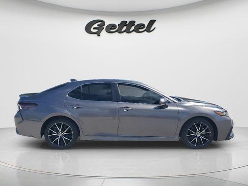 Predawn Gray Mica 2024 Toyota Camry SE