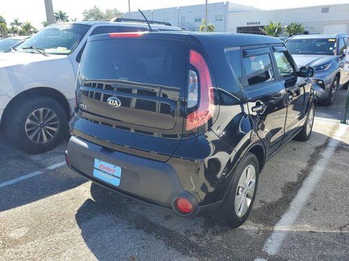 2016 Kia Soul Base