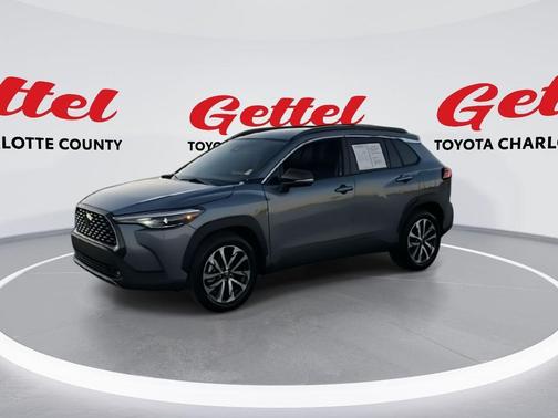 2025 Toyota Corolla Cross XLE