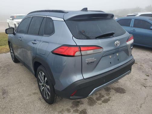 2025 Toyota Corolla Cross XLE