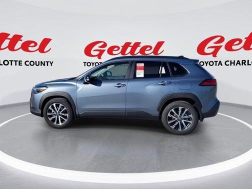 2025 Toyota Corolla Cross XLE