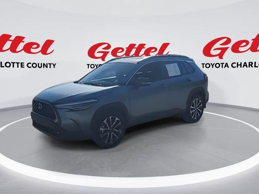 2025 Toyota Corolla Cross XLE