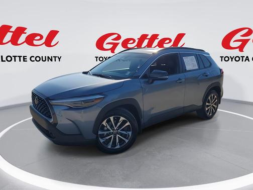 2025 Toyota Corolla Cross XLE