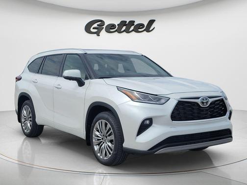 Wind Chill Pearl 2026 Toyota Highlander Platinum