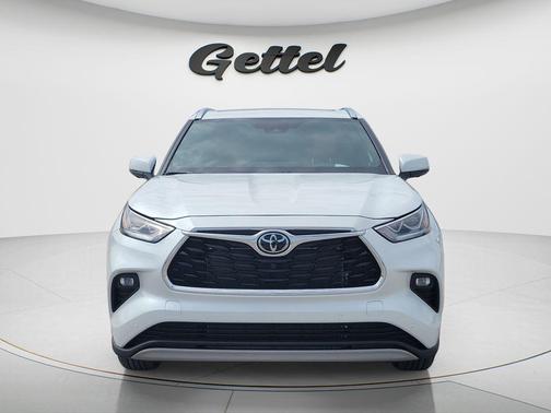 Wind Chill Pearl 2026 Toyota Highlander Platinum