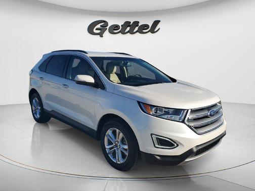 White Platinum Metallic Tri-Coat 2017 Ford Edge SEL