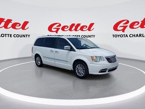 2011 Chrysler Town & Country Limited