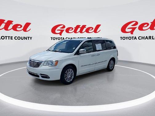 2011 Chrysler Town & Country Limited