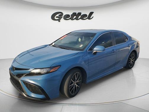 Cavalry Blue 2024 Toyota Camry SE