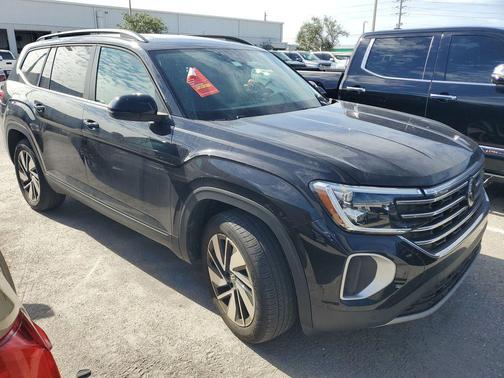 2024 Volkswagen Atlas 2.0T SE w/Technology