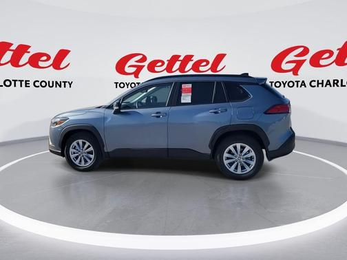 2025 Toyota Corolla Cross LE