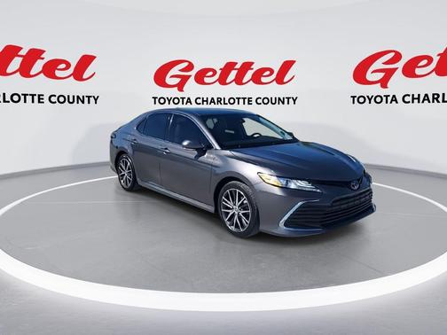 2023 Toyota Camry Hybrid XLE