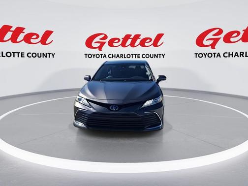 2023 Toyota Camry Hybrid XLE