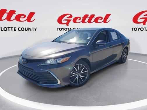 2023 Toyota Camry Hybrid XLE