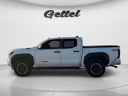 2024 Toyota Tacoma Hybrid TRD Off Road