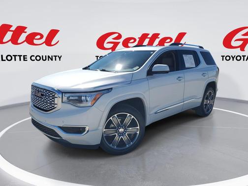 2019 GMC Acadia Denali