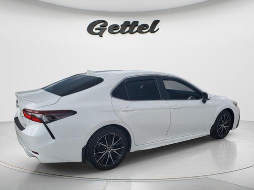Ice Cap 2023 Toyota Camry SE