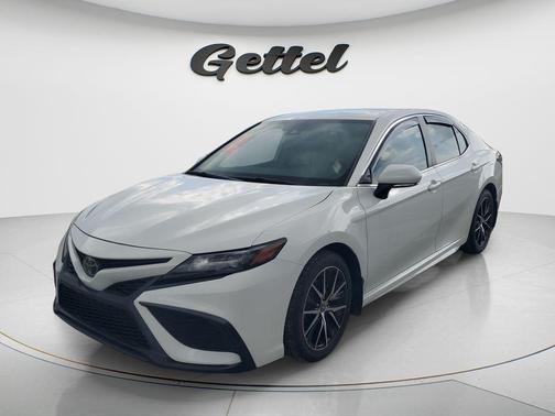 Ice Cap 2023 Toyota Camry SE