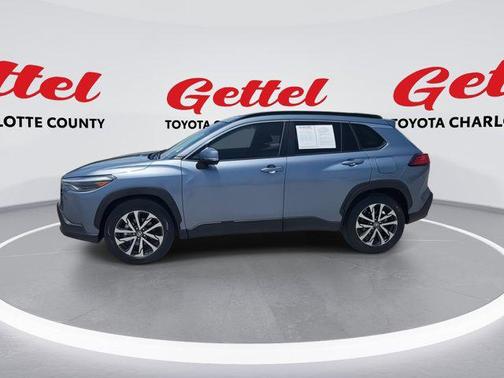 2023 Toyota Corolla Cross XLE