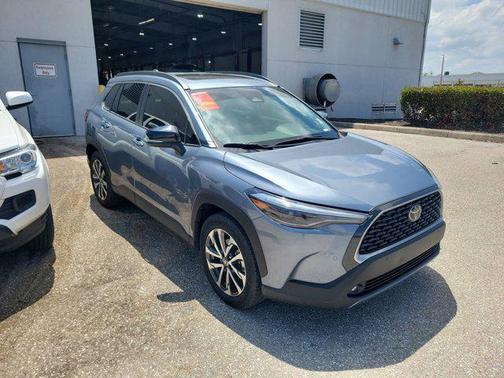 2023 Toyota Corolla Cross XLE