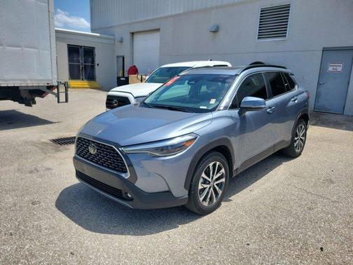 2023 Toyota Corolla Cross XLE