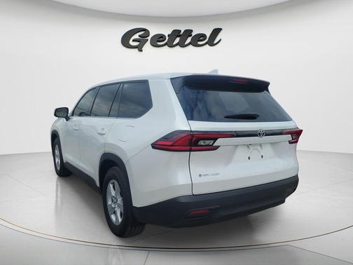 2025 Toyota Highlander Hybrid LE