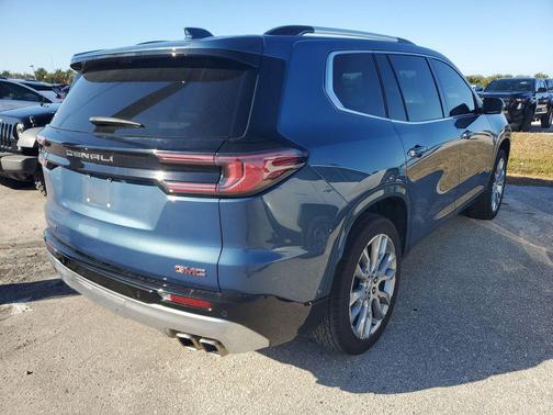 2024 GMC Acadia Denali
