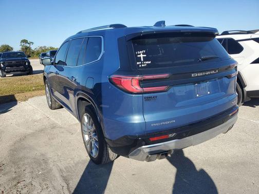 2024 GMC Acadia Denali