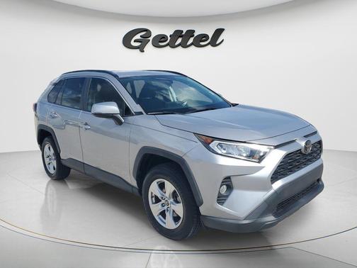 Silver Sky Metallic 2019 Toyota RAV4 XLE