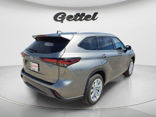 2026 Toyota Highlander Hybrid Limited