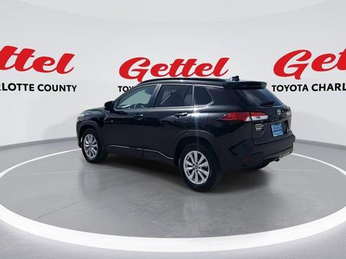 2024 Toyota Corolla Cross LE