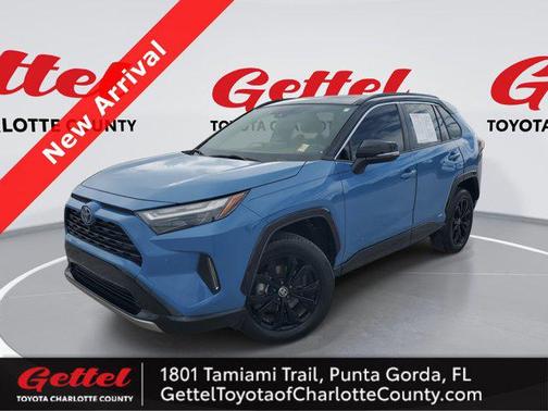 2022 Toyota RAV4 Hybrid SE