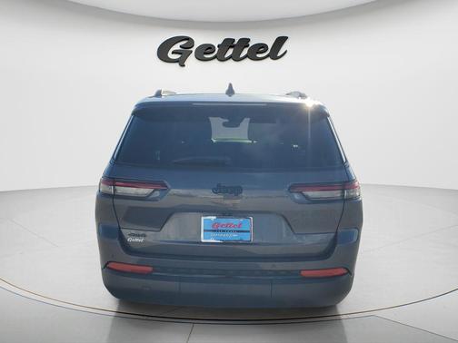 Baltic Gray Metallic Clearcoat 2024 Jeep Grand Cherokee L Altitude
