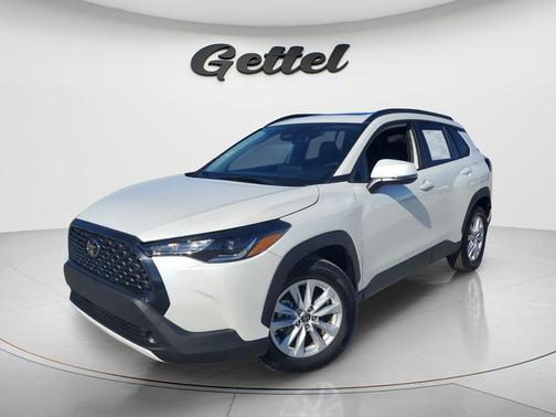 2024 Toyota Corolla Cross LE