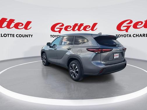 2025 Toyota Highlander Hybrid XLE