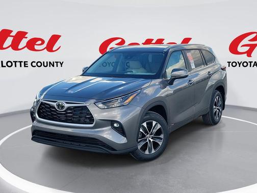 2025 Toyota Highlander Hybrid XLE