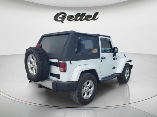 Bright White Clearcoat 2015 Jeep Wrangler Sahara