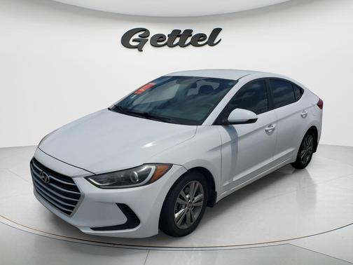 Quartz White Pearl 2017 Hyundai ELANTRA SE